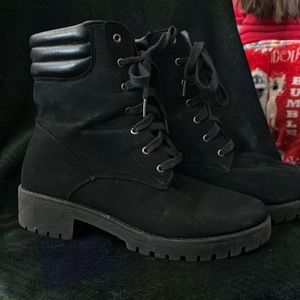 Black suede combats!